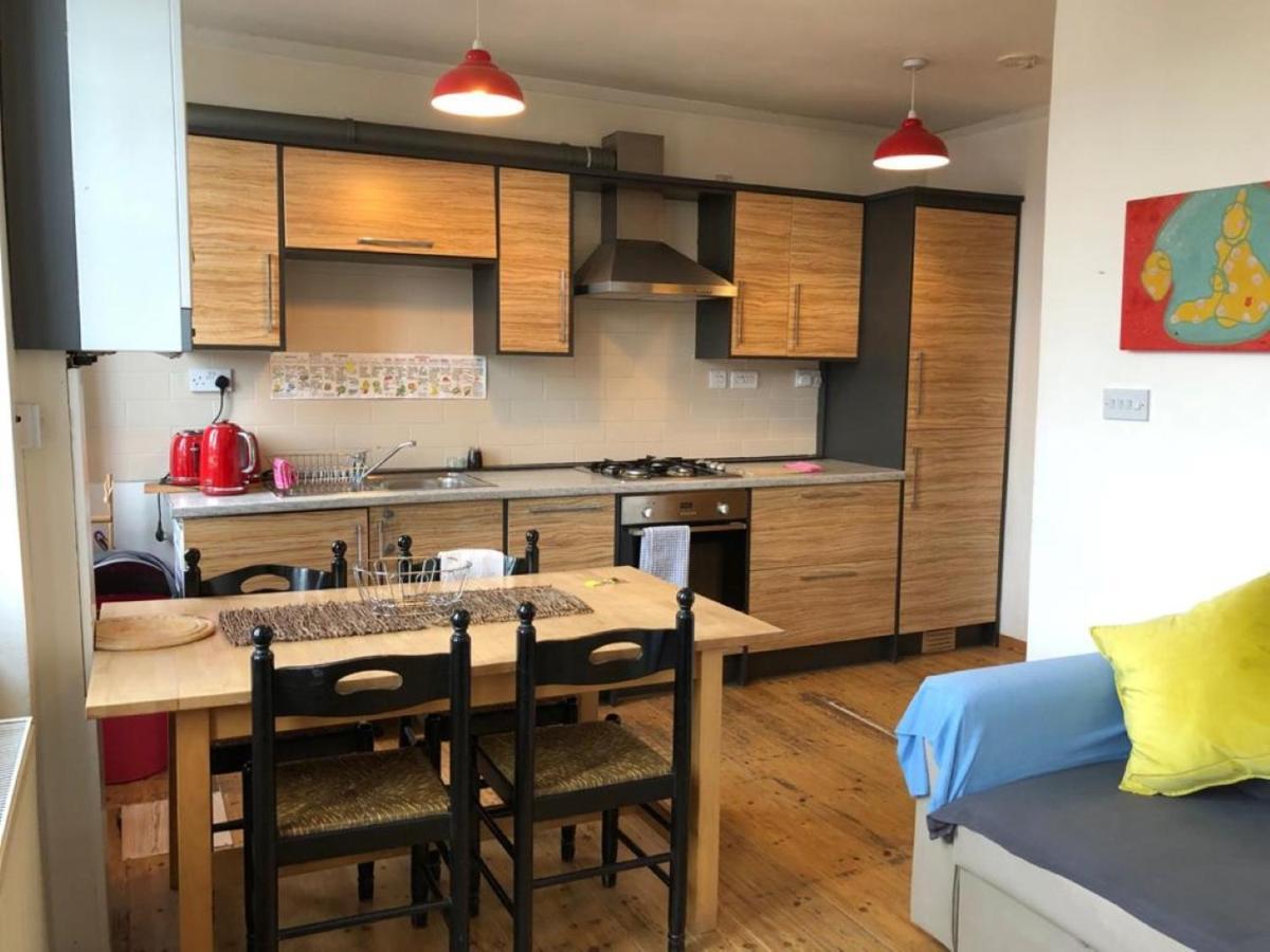 Splendid 1 Bedroom Flat + Terrace Londen Buitenkant foto