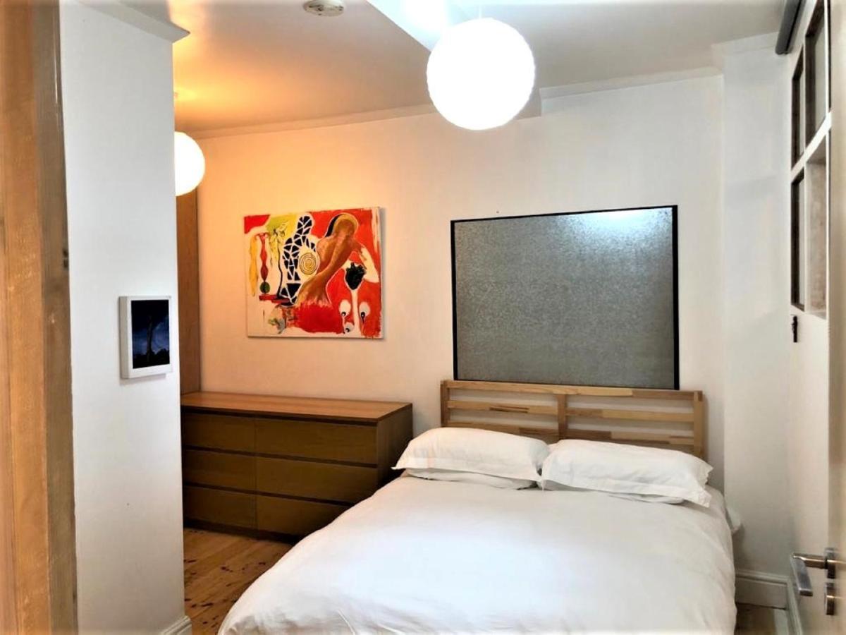 Splendid 1 Bedroom Flat + Terrace Londen Buitenkant foto